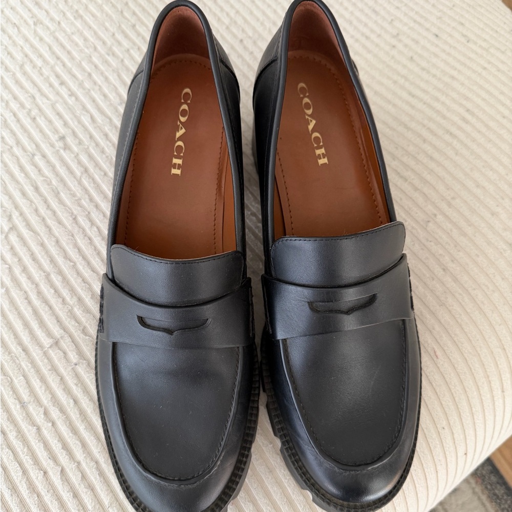 Coach Black Leather Women’s Slip-On Loafers. - Picture 3 of 5